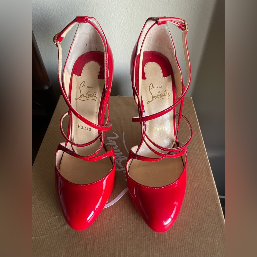 Christian Louboutin 
Soustelussimo 100 Red Patent 38.5